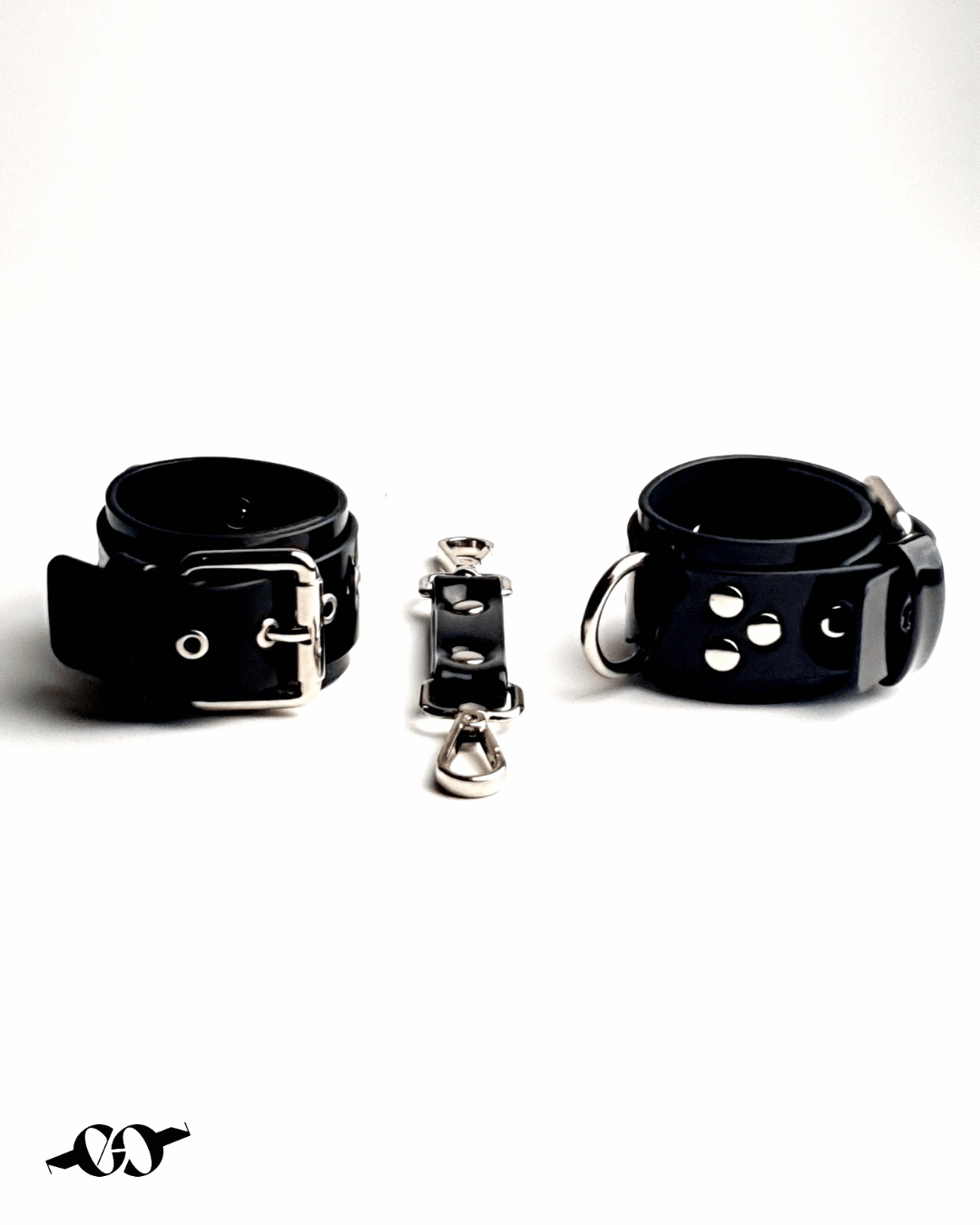 NOVA Handcuff Bracelet Black enchaine