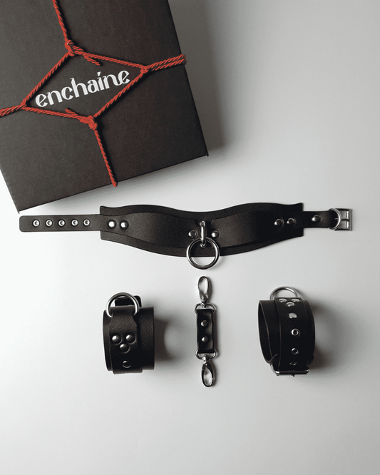 Pleasure Box 3 BDSM Starter Kit enchaine